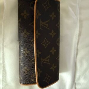 Louis Vuitton Monogram Twin GM clutch/crossbody
